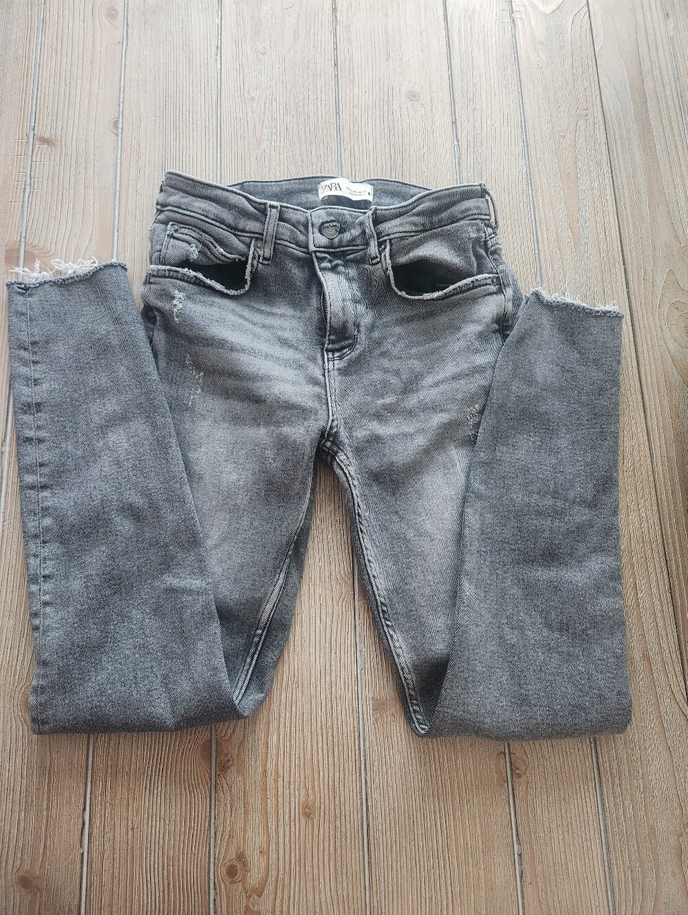 Zara Women's Skinny Jeans - Gray